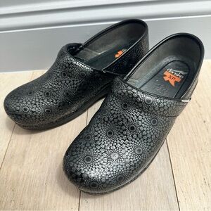 Dansko XP starburst black clog silver detail health and hospitality’s #1 shoe 39
